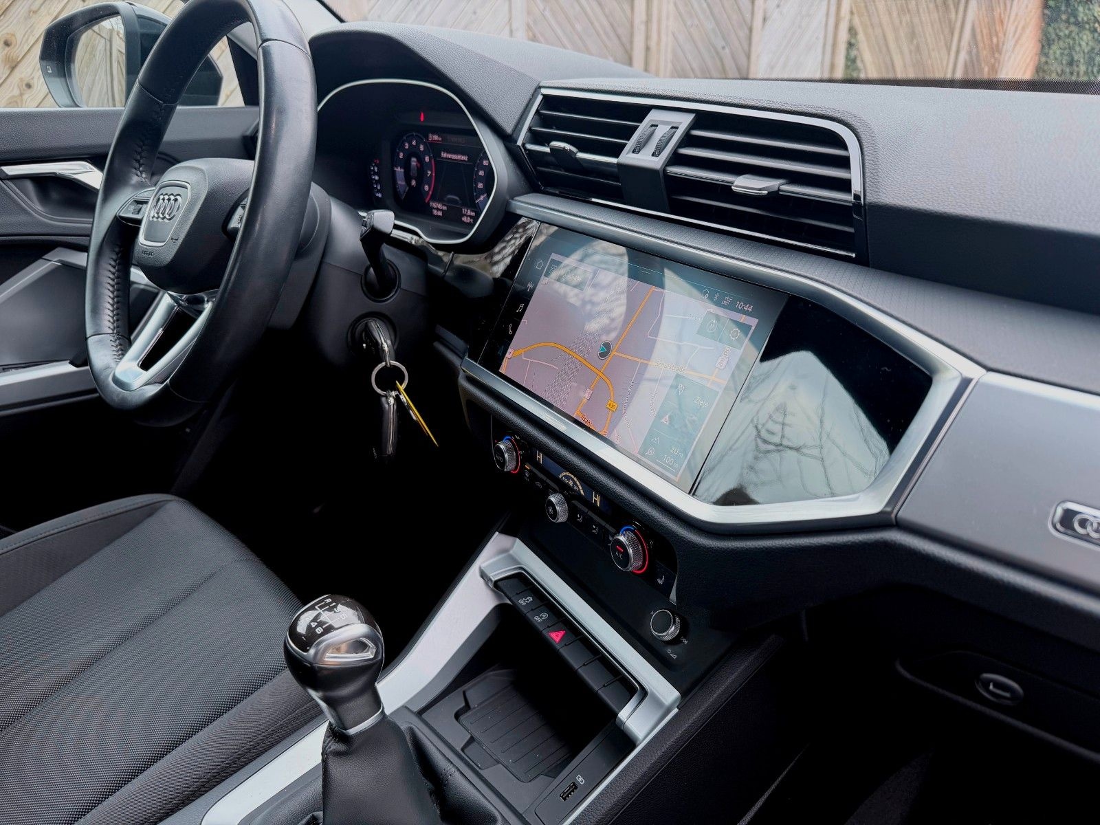 Audi Q3 35 TFSI°Navigation°Spurhalteass.° foto 6