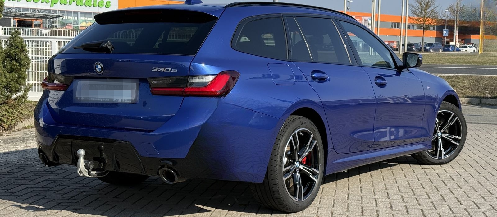 BMW 330e ///M Sport LED LC Prof HUD AHK LRH SHZ PDC  foto 5