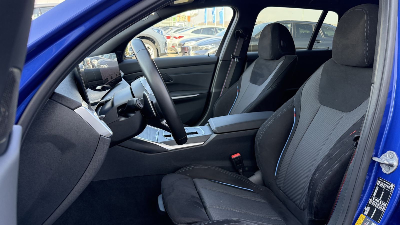 BMW 330e ///M Sport LED LC Prof HUD AHK LRH SHZ PDC  foto 9
