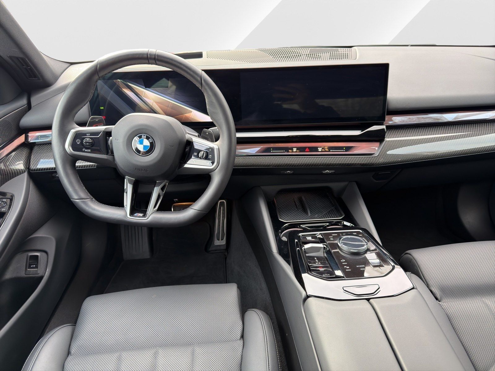 BMW 520d M Sport Pro/IconicGlow/Driving+/Parking+ foto 8
