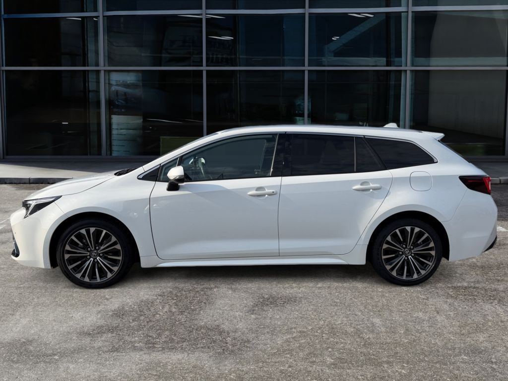 Toyota Corolla 1.8 Hybrid Touring Sports Teamplayer foto 2
