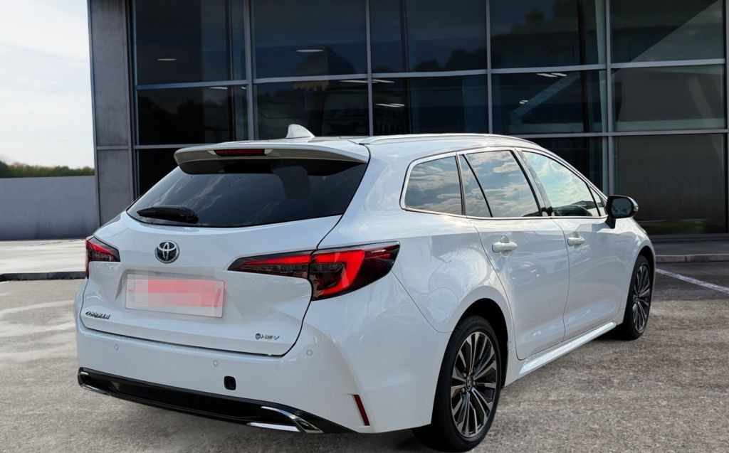 Toyota Corolla 1.8 Hybrid Touring Sports Teamplayer foto 6
