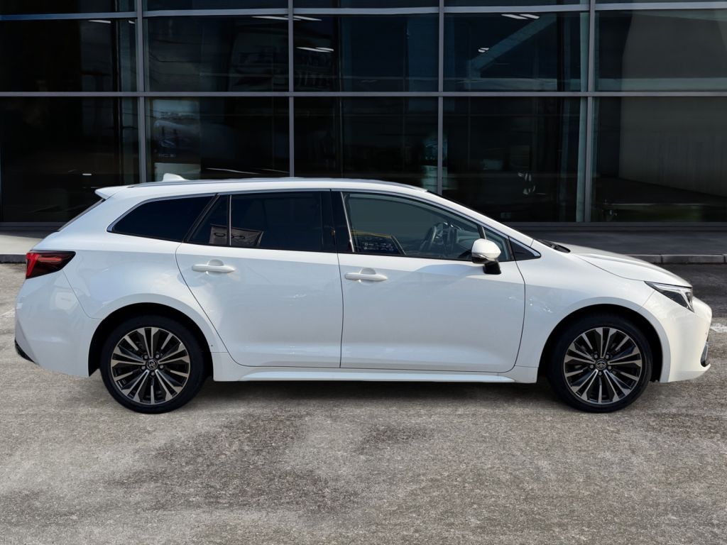 Toyota Corolla 1.8 Hybrid Touring Sports Teamplayer foto 7