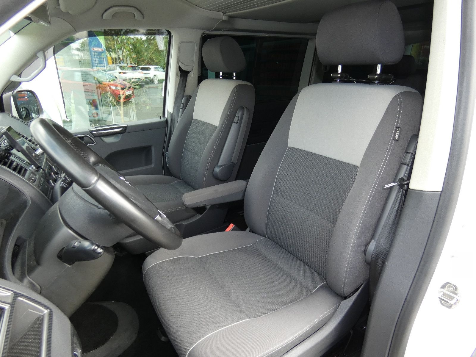 Volkswagen T5.2 Multivan California Airbrush Airride Camper foto 14