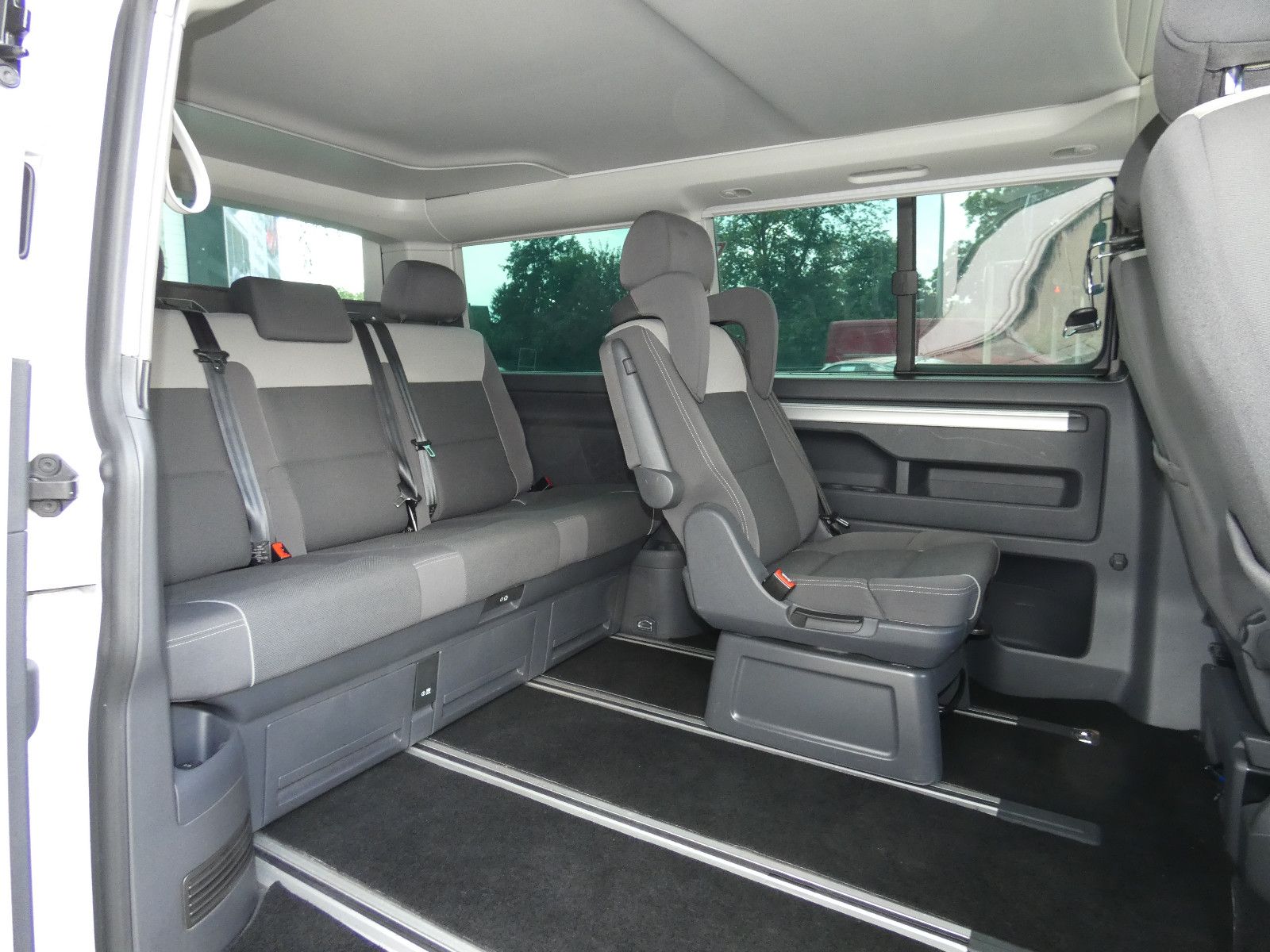 Volkswagen T5.2 Multivan California Airbrush Airride Camper foto 15