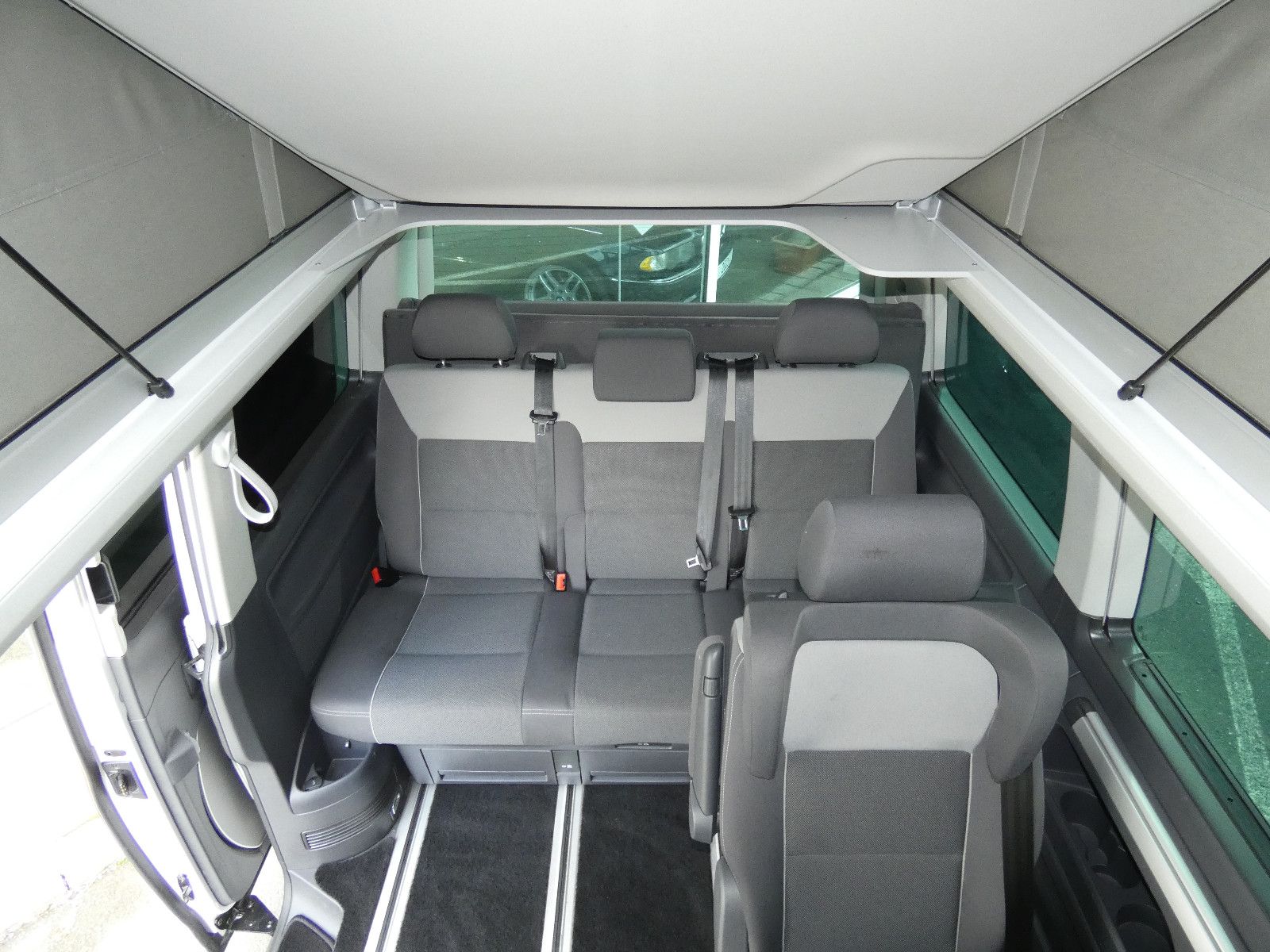 Volkswagen T5.2 Multivan California Airbrush Airride Camper foto 16