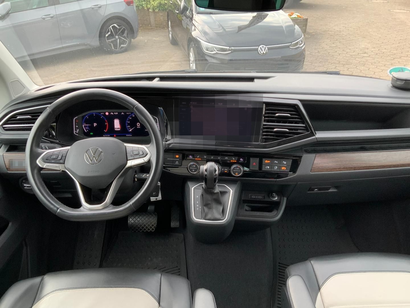 Volkswagen T6.1 Multivan Highline 2.0 TDI DSG 4Motion foto 5