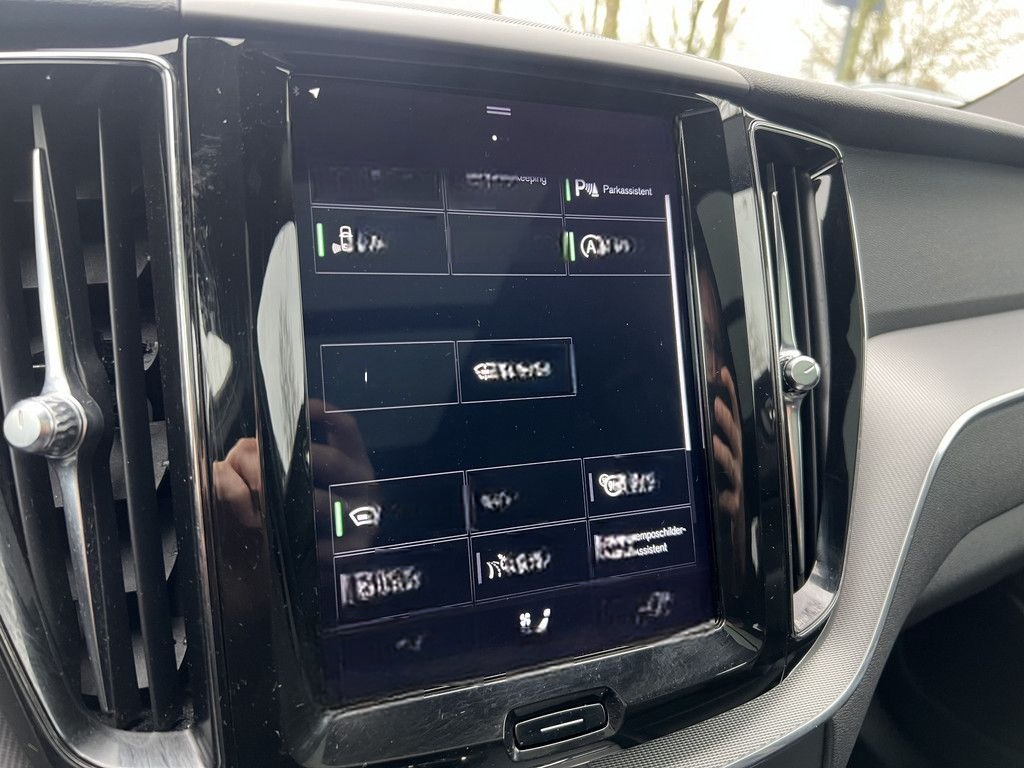 Volvo XC60 D4 R Design AHK HUD STANDHEIZUNG foto 19