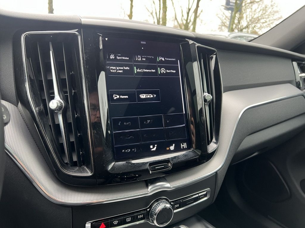 Volvo XC60 D4 R Design AHK HUD STANDHEIZUNG foto 20