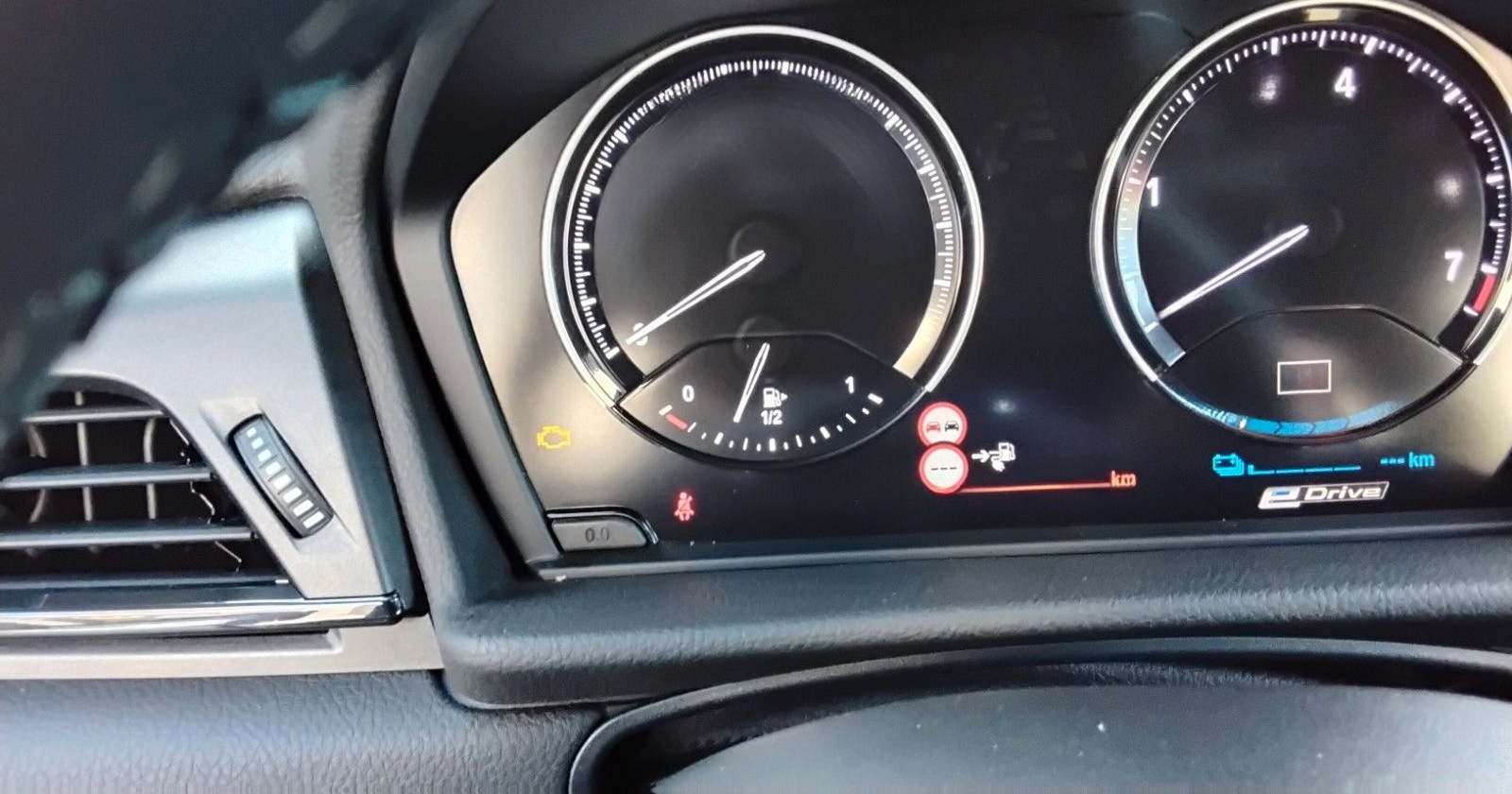 BMW 225 2 Active Tourer 225 xe Advantage foto 13