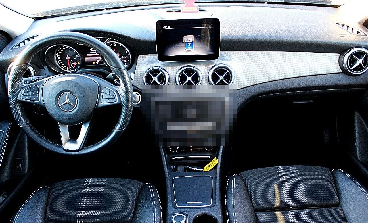 Mercedes-Benz GLA 180 Urban/LED/360°CAM/PANO/PDC/SHZ/NAVI/ foto 11