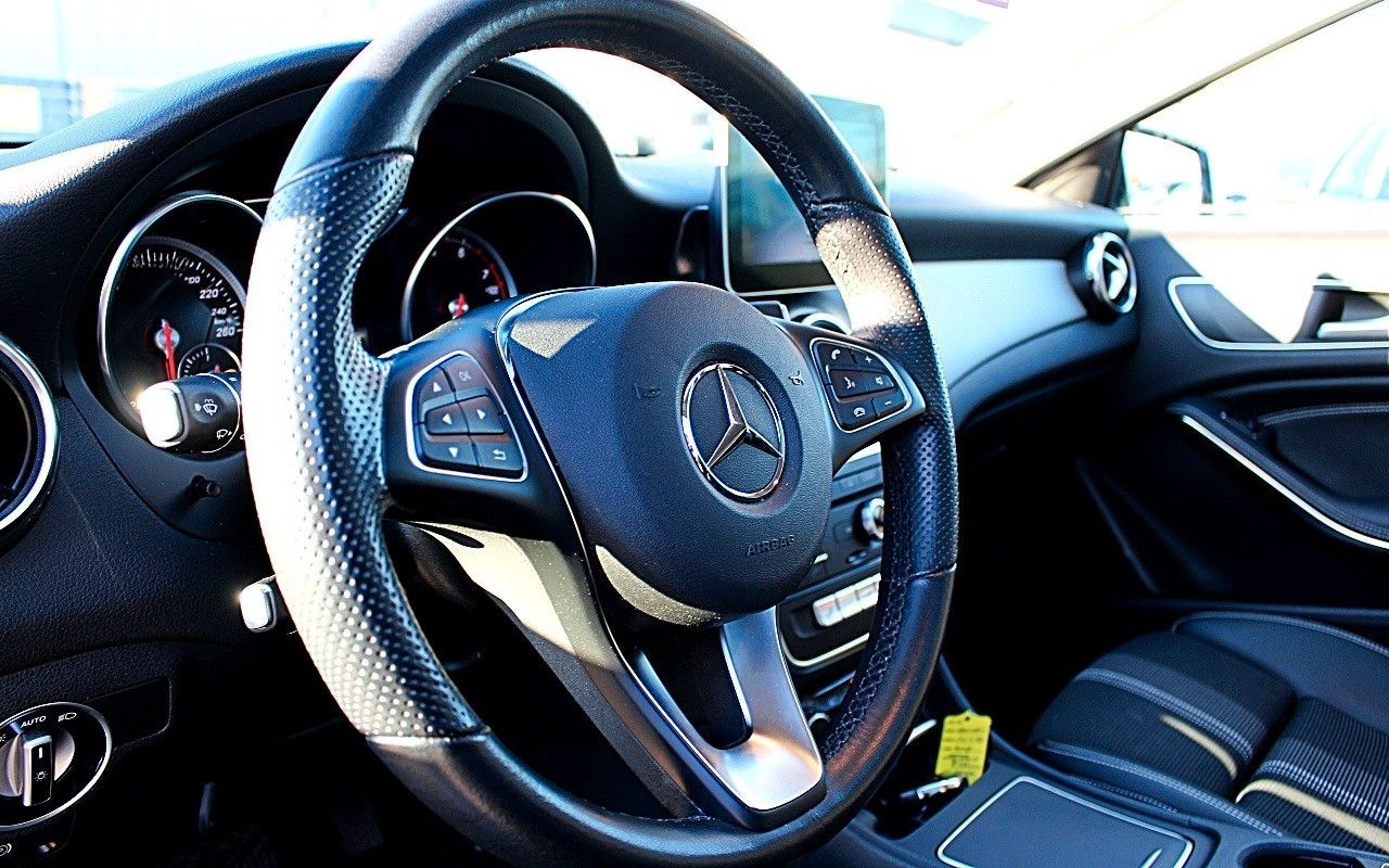 Mercedes-Benz GLA 180 Urban/LED/360°CAM/PANO/PDC/SHZ/NAVI/ foto 14