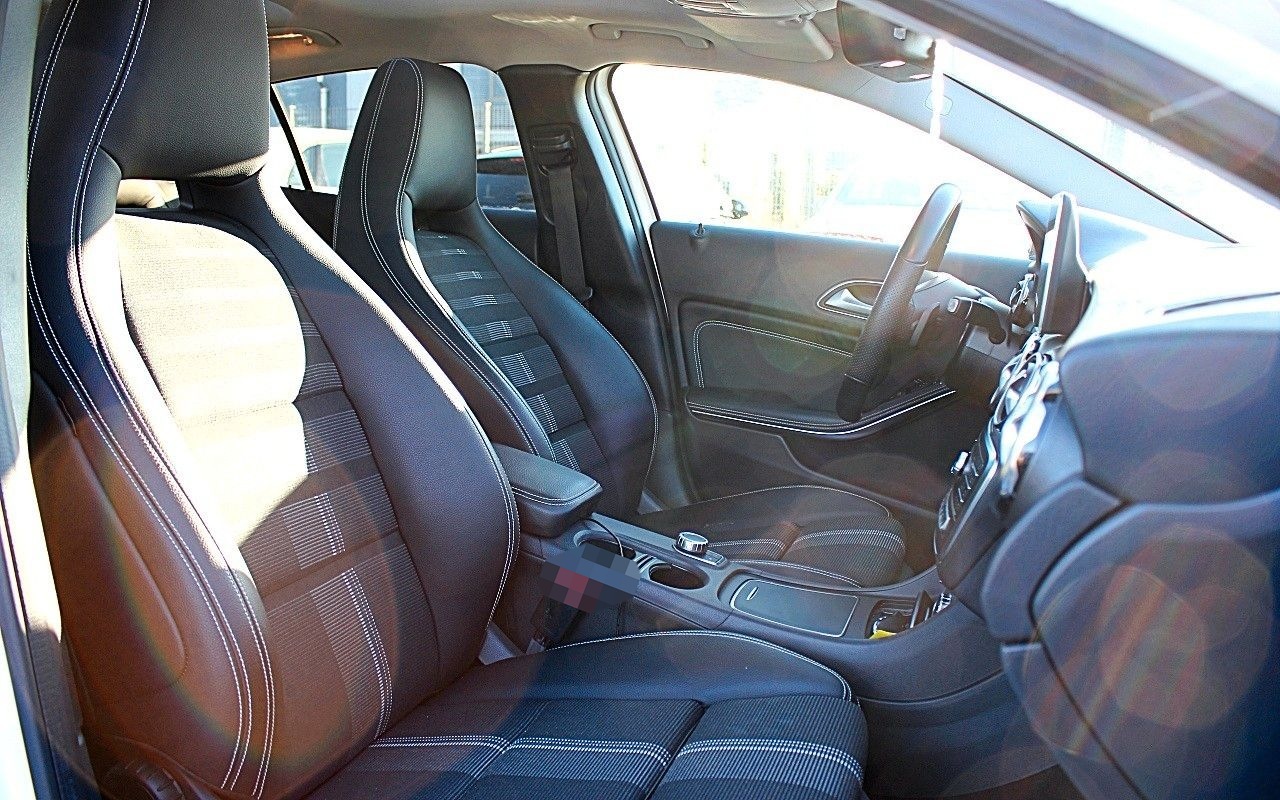 Mercedes-Benz GLA 180 Urban/LED/360°CAM/PANO/PDC/SHZ/NAVI/ foto 16