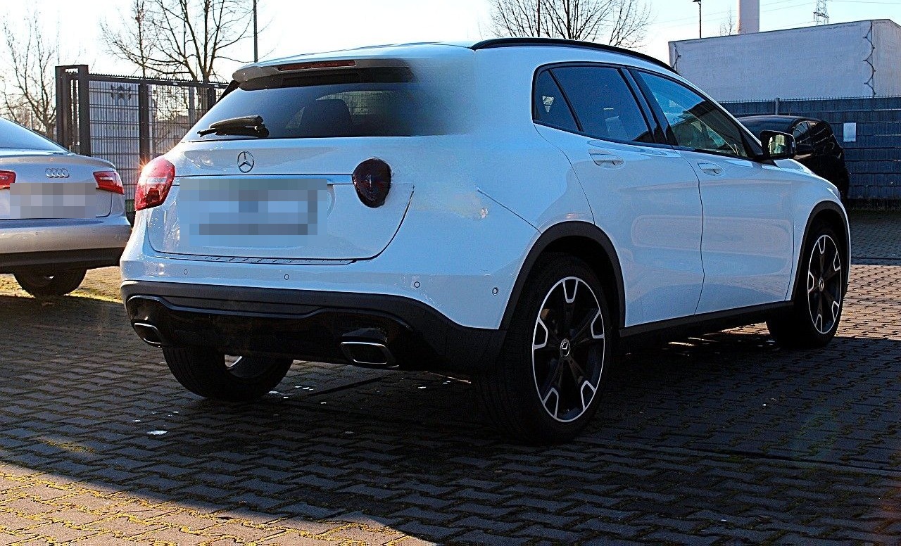 Mercedes-Benz GLA 180 Urban/LED/360°CAM/PANO/PDC/SHZ/NAVI/ foto 4