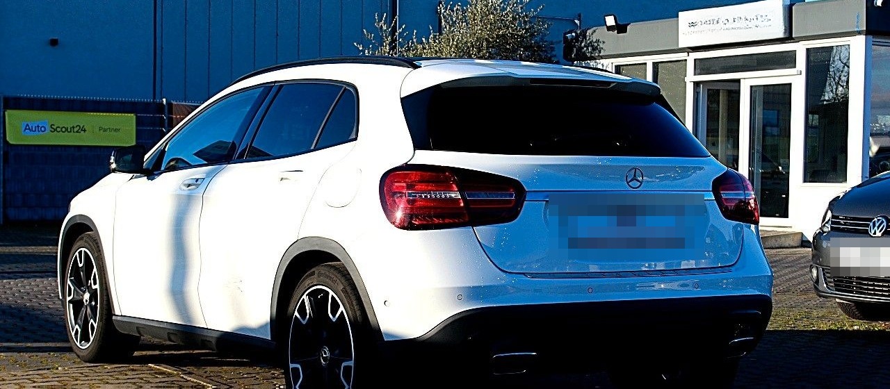 Mercedes-Benz GLA 180 Urban/LED/360°CAM/PANO/PDC/SHZ/NAVI/ foto 6