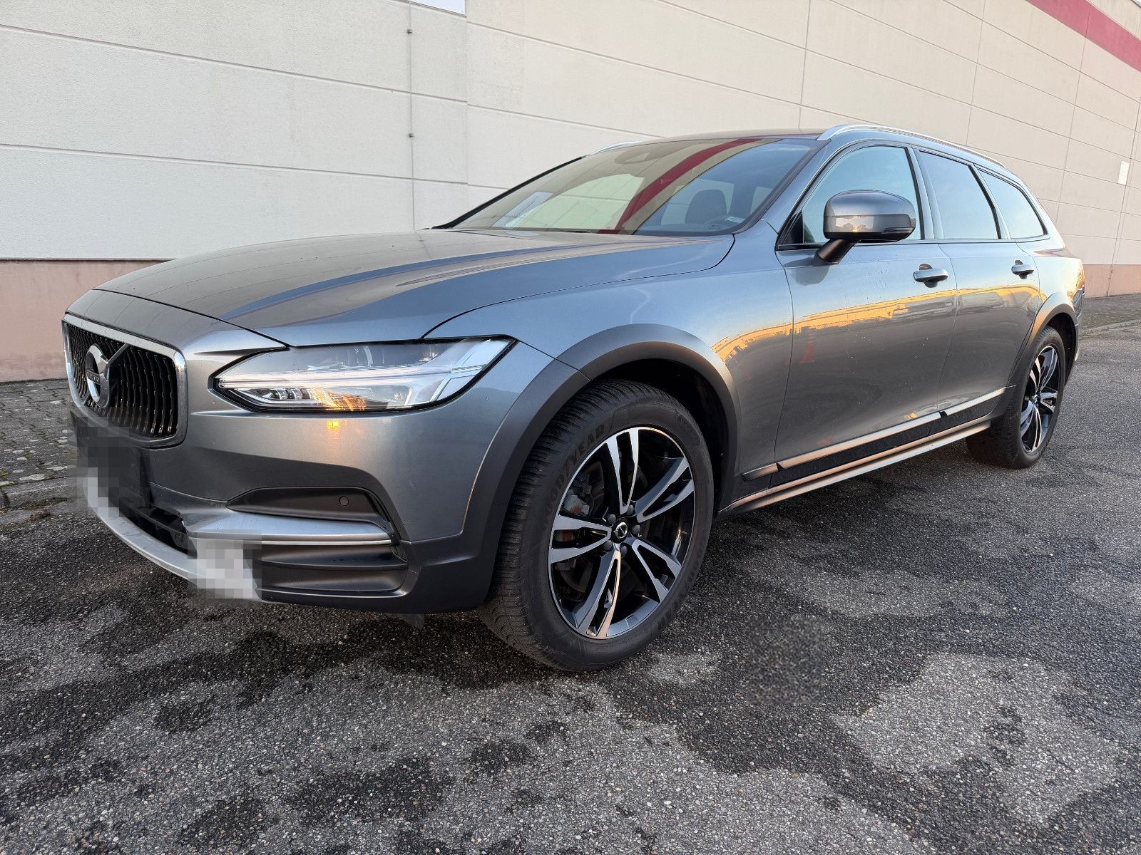 Volvo V90 D5 Cross Country Pro AWD foto 2