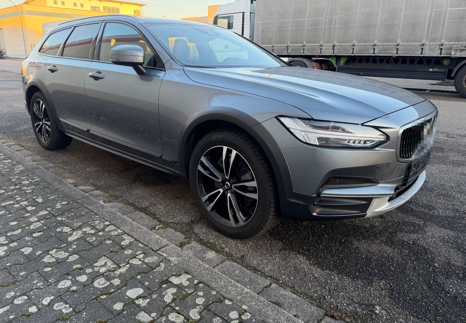 Volvo V90 D5 Cross Country Pro AWD foto 3