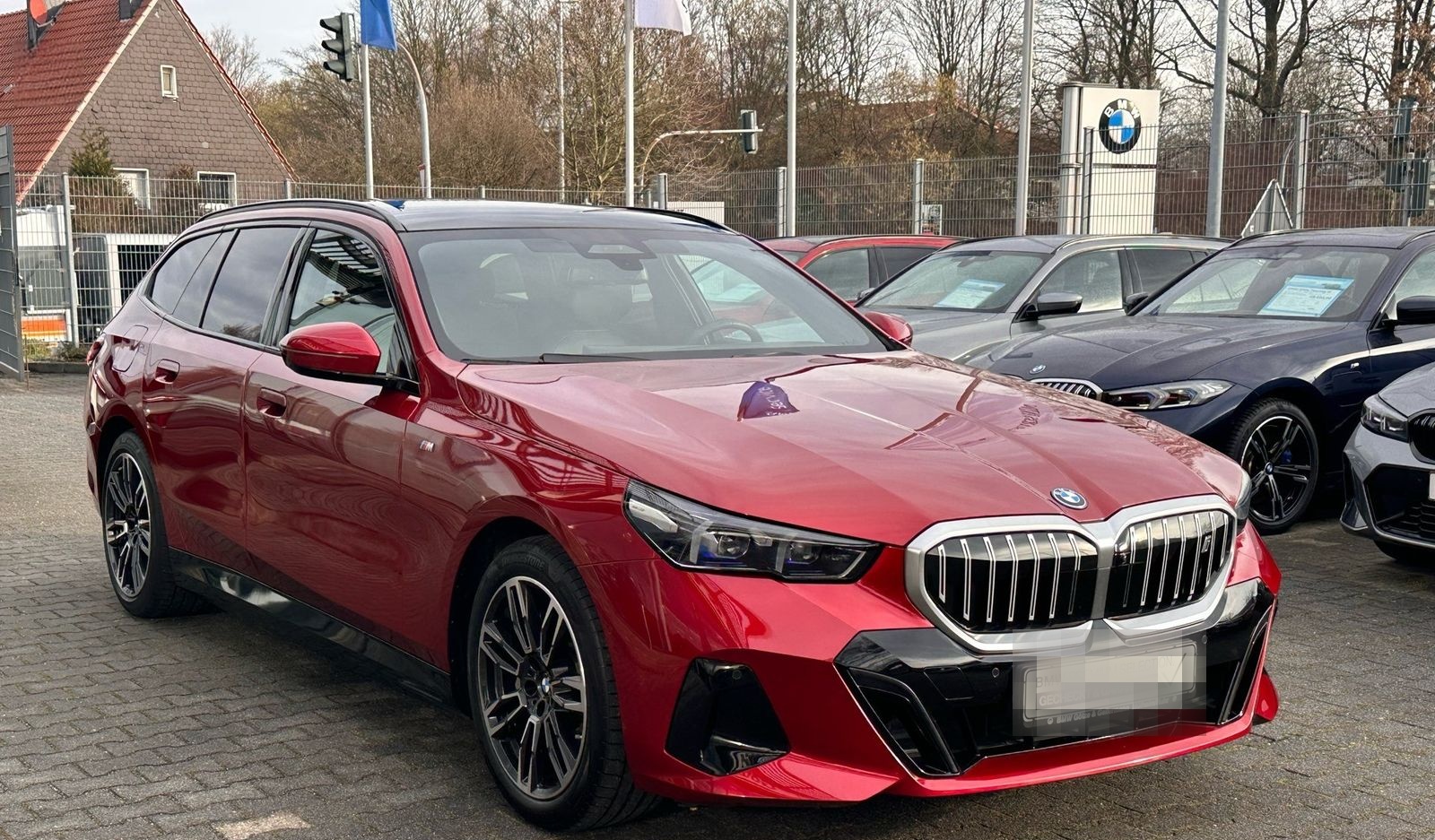 BMW i5 eDrive40 Touring M Sport //Leas.ab EUR529,-in foto 3