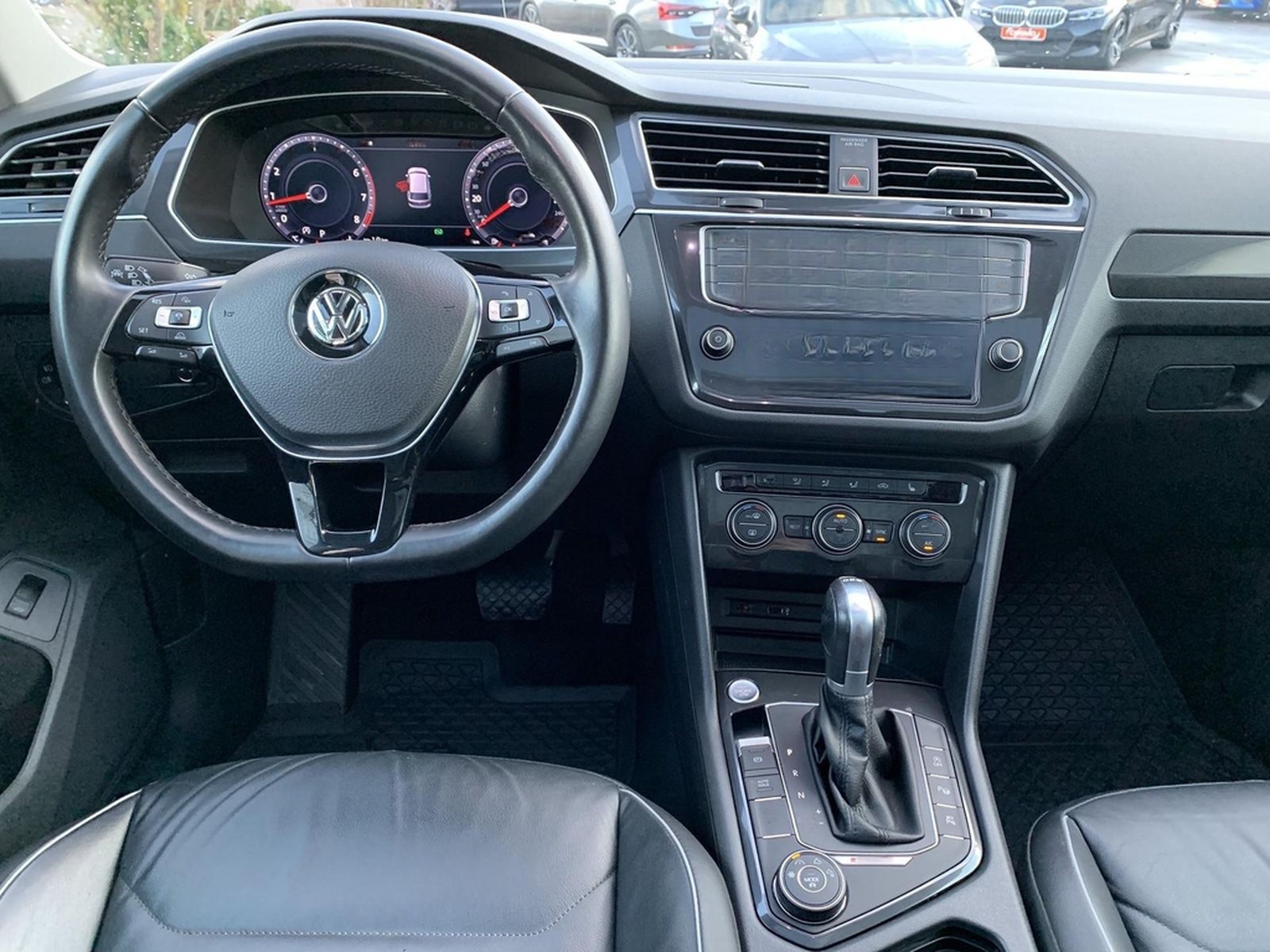 Volkswagen Tiguan 2.0TSI 4Motion Highline AHK+PANO+HUD+19LM foto 14