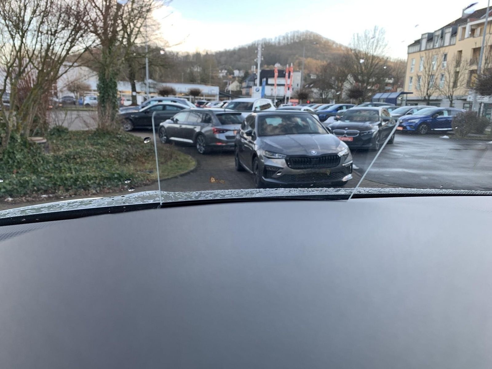 Volkswagen Tiguan 2.0TSI 4Motion Highline AHK+PANO+HUD+19LM foto 22