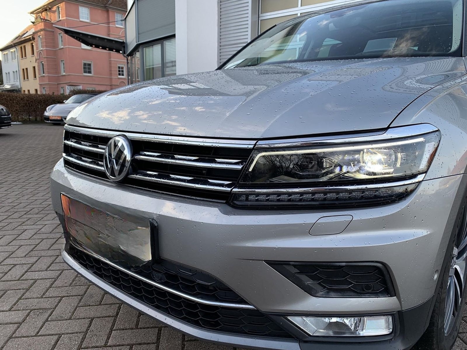 Volkswagen Tiguan 2.0TSI 4Motion Highline AHK+PANO+HUD+19LM foto 33
