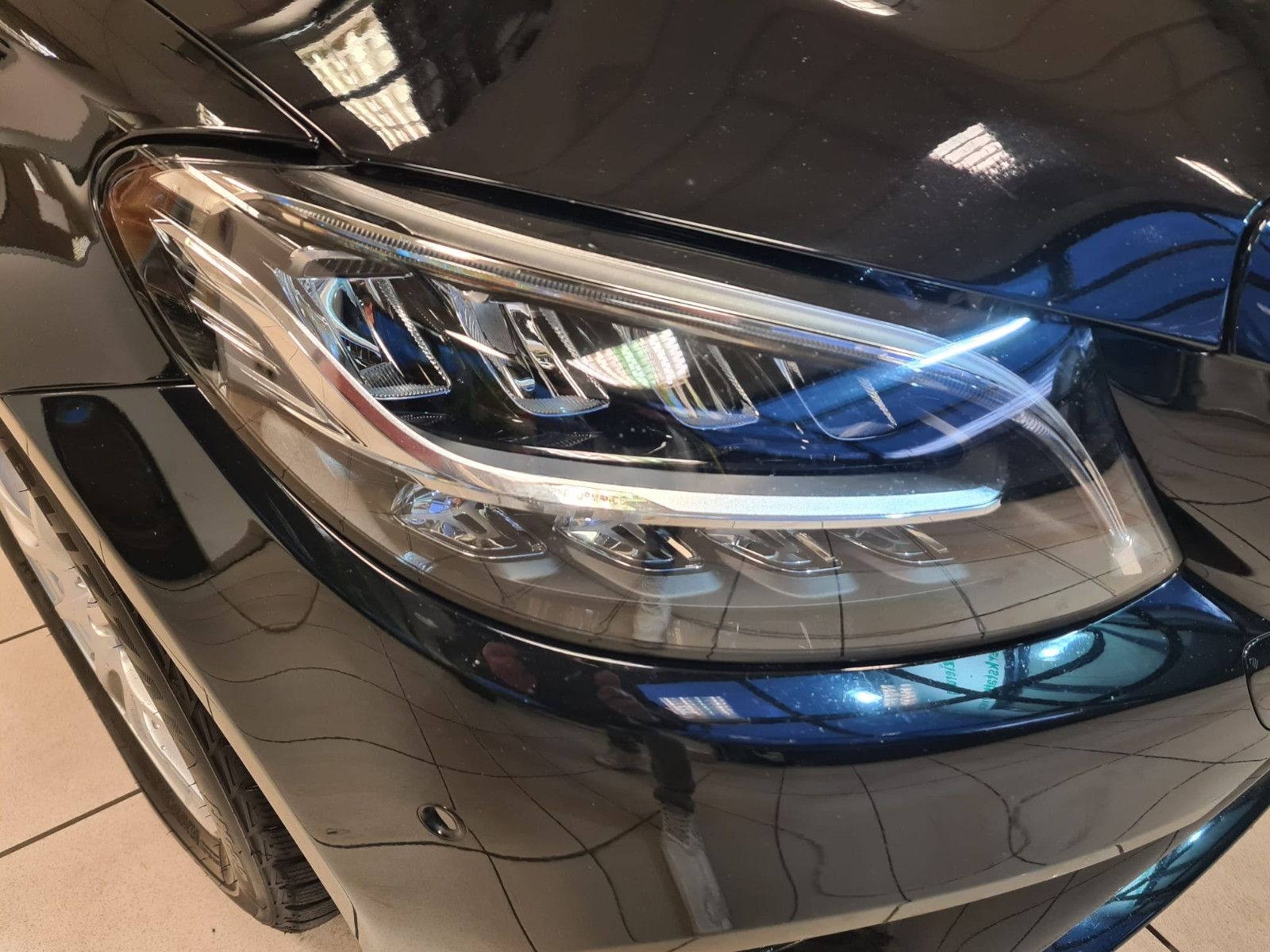 Mercedes-Benz C 180d T-Modell / LED HP / GEPFLEGT / foto 7