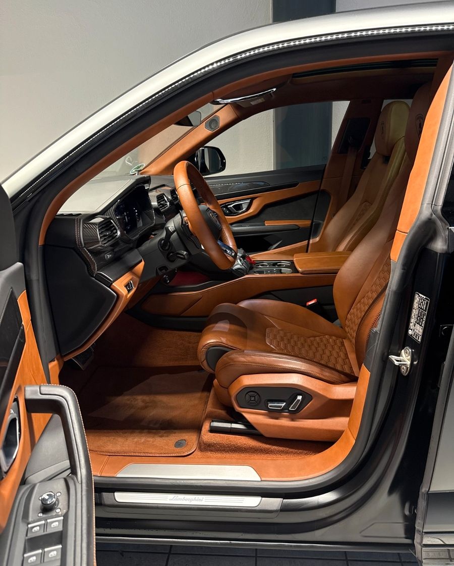 Lamborghini Urus Pano 360° Carbon Akrapovic Garantie 10/2027 foto 8