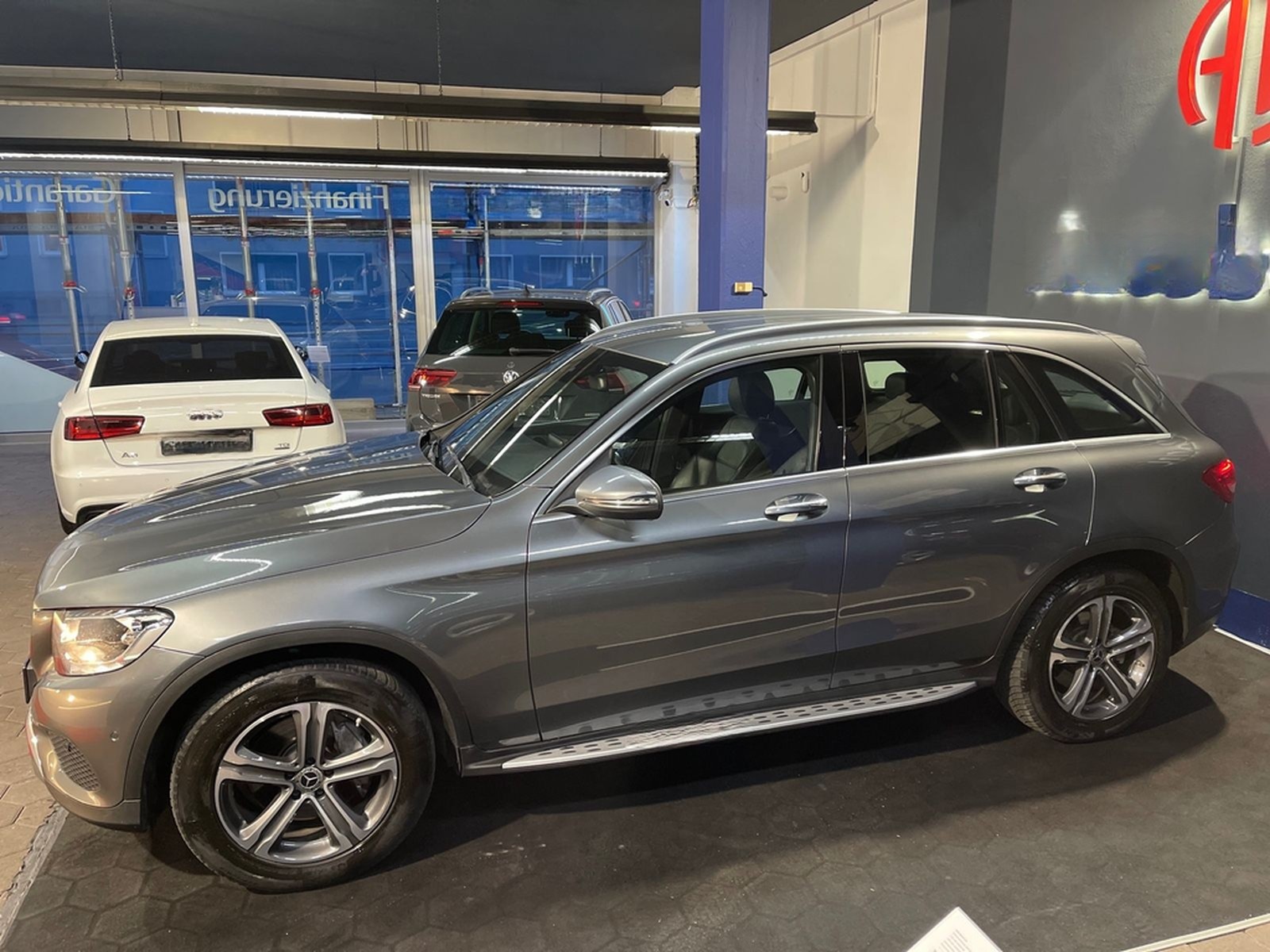 Mercedes-Benz GLC 250 4Matic/KEYLESS/R-KAM/AHK/Apple CarPlay foto 4
