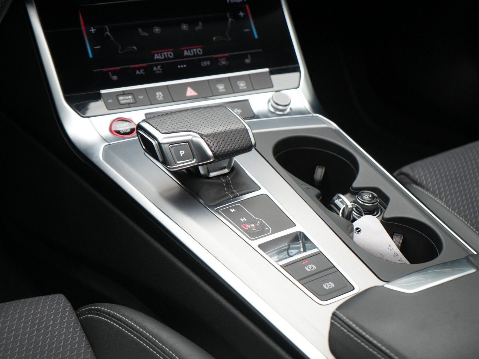 Audi S6 Avant KAM CARPLAY LED SHZ PDC HUD ACC PANO foto 17