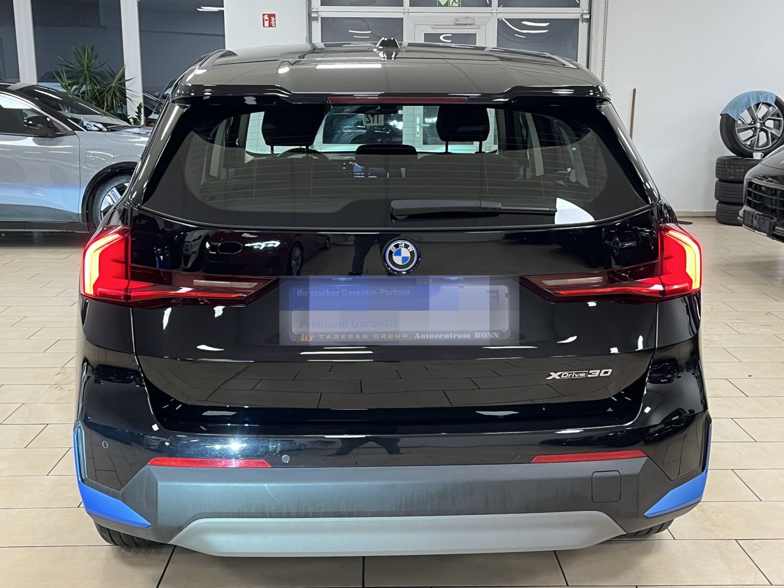 BMW iX1 30 xDrive*LED*Navi*R-Cam*CarPlay*SHZ*Curved* foto 3