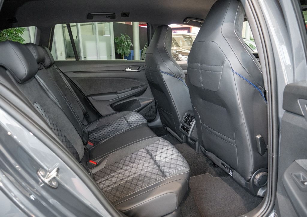 Volkswagen Golf Variant 1,5 l eTSI DSG R-Line Navi Kamera foto 7