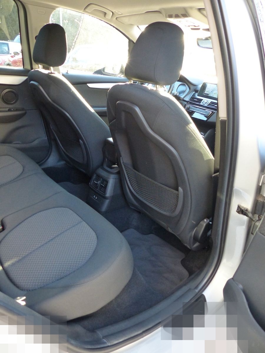 BMW 218d Active Tourer Aut., Navi, LED, RFK, DAB uvm foto 15