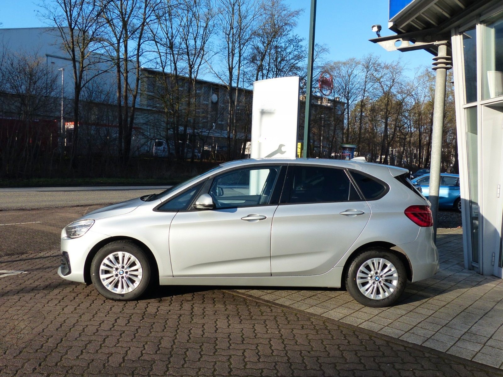 BMW 218d Active Tourer Aut., Navi, LED, RFK, DAB uvm foto 6
