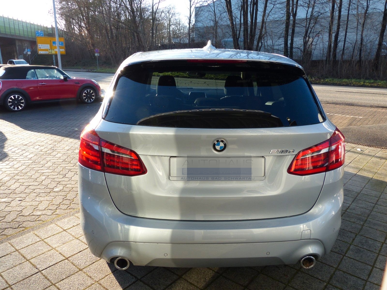 BMW 218d Active Tourer Aut., Navi, LED, RFK, DAB uvm foto 8