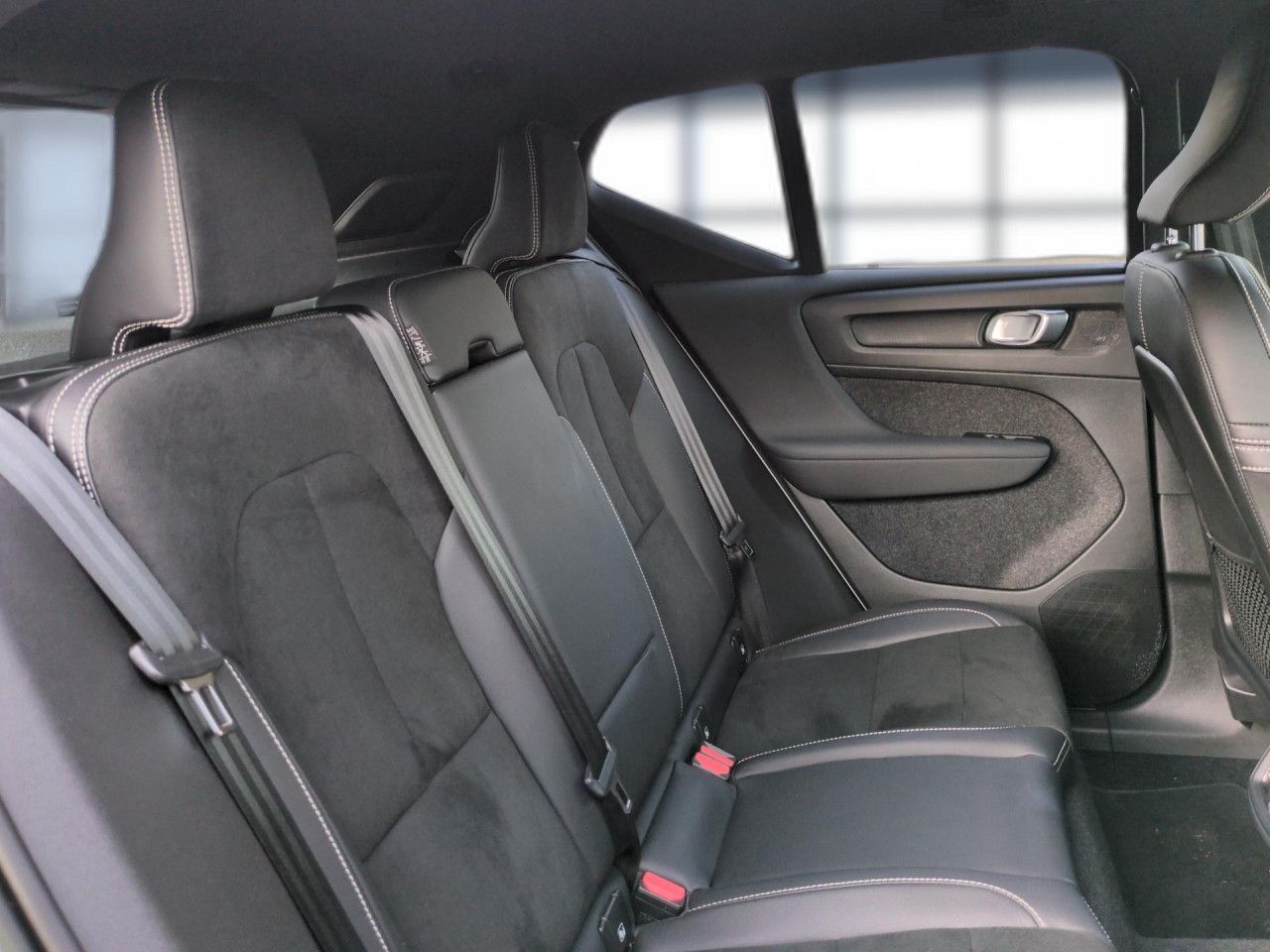 Volvo XC 40 R Design 2WD foto 17