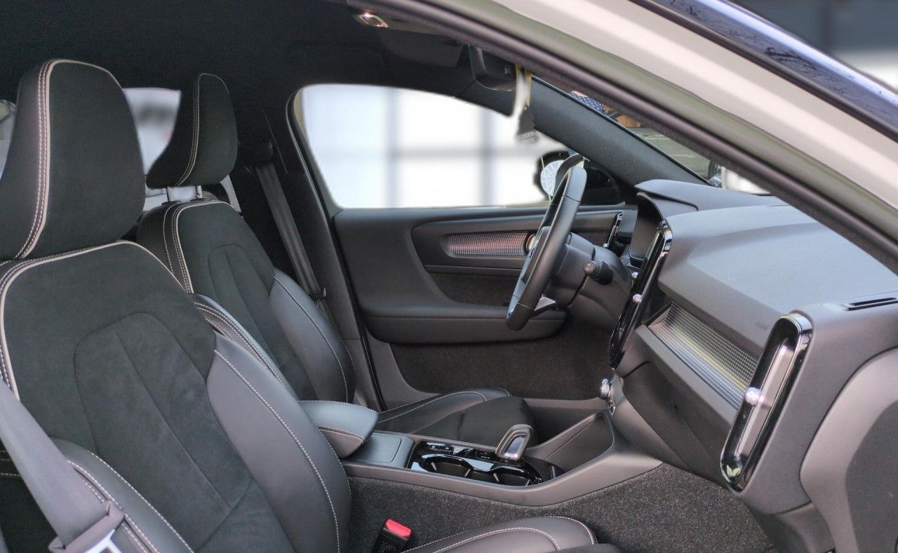 Volvo XC 40 R Design 2WD foto 18