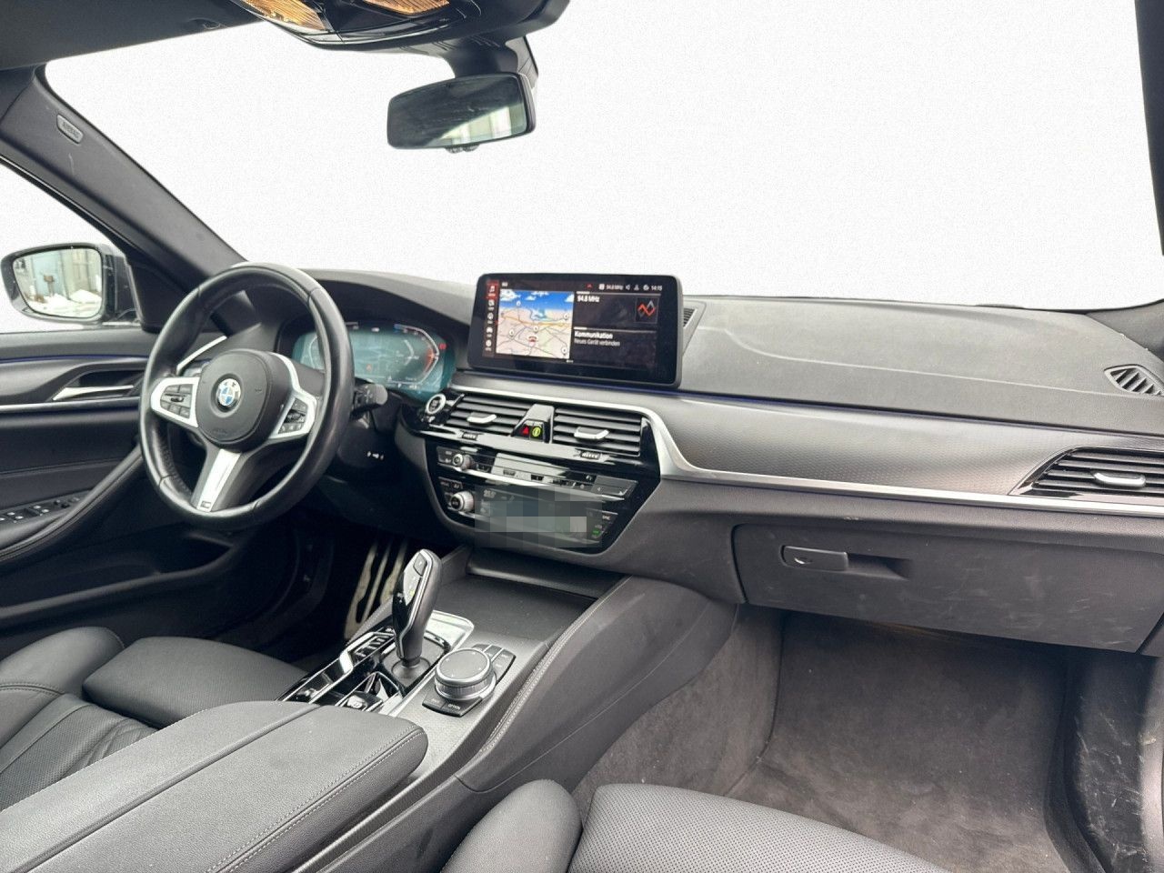 BMW 520d xDrive Touring M Sport AHK,HuD,HiFi,DA,Park foto 10