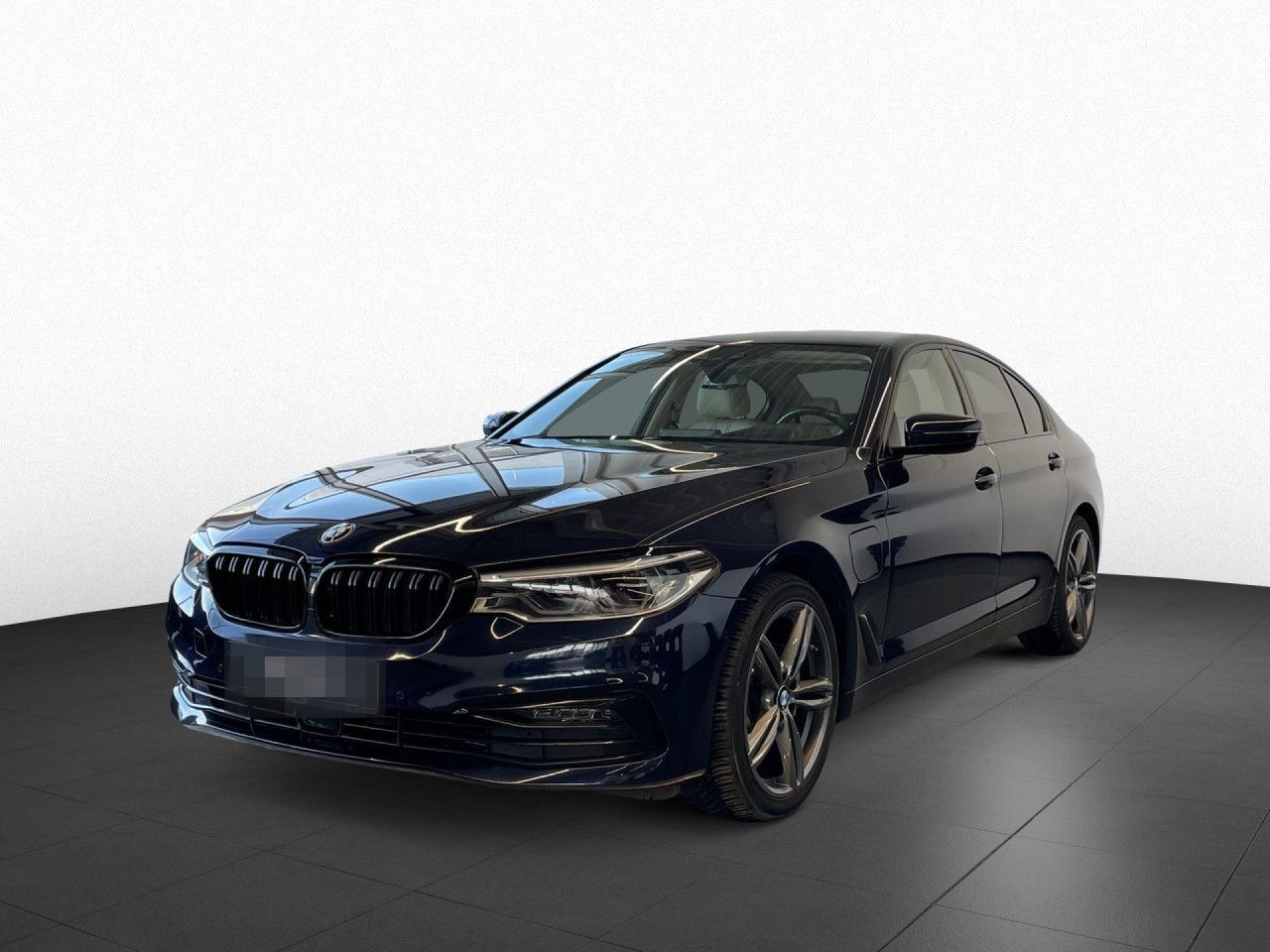 BMW 530e xDr Luxury Line Adap.LED,Da+,H/K,HUD,SoftCl foto 3
