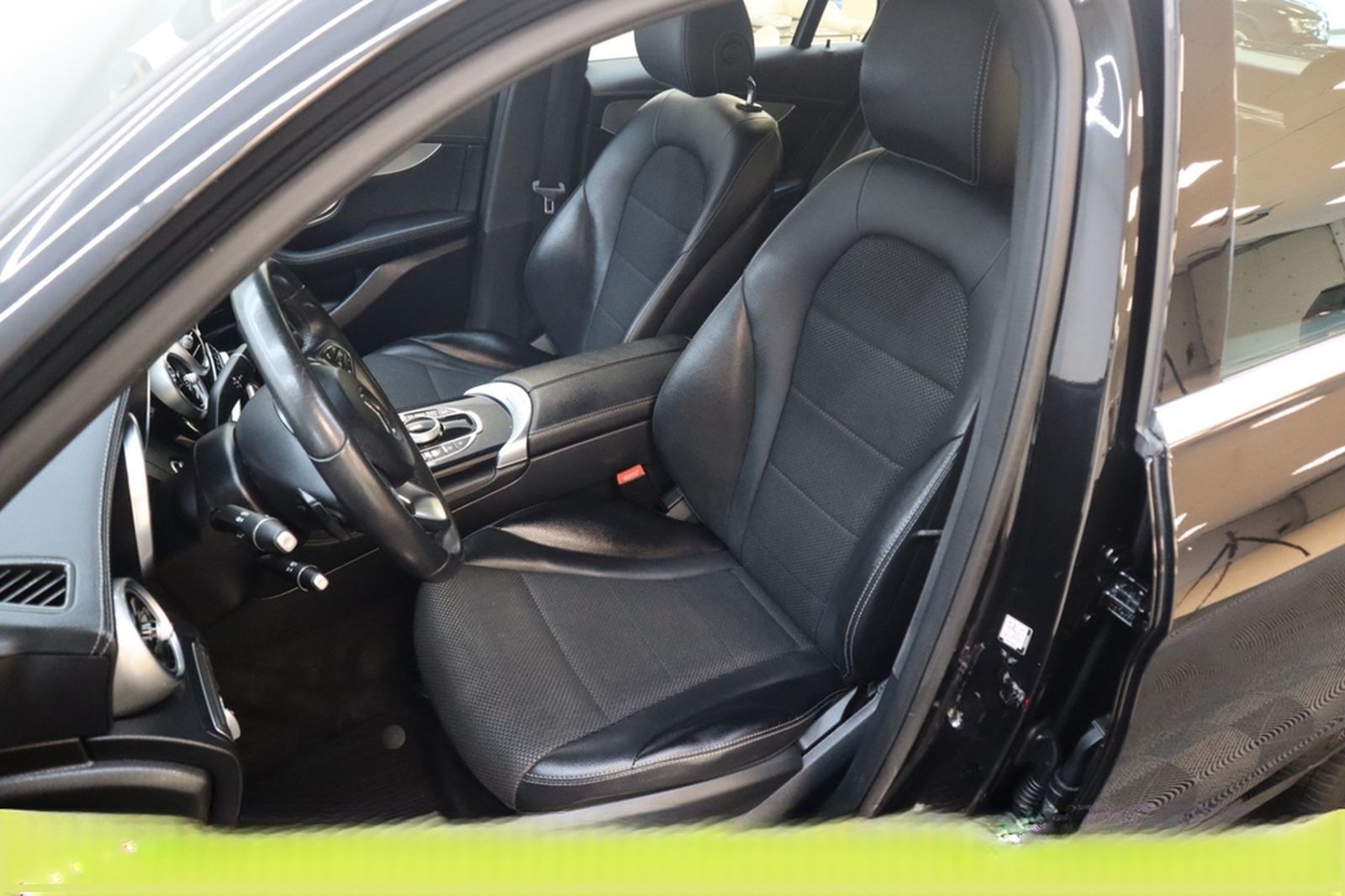 Mercedes-Benz GLC 250 4Matic*Navi*CAM*ACC*AHK foto 31