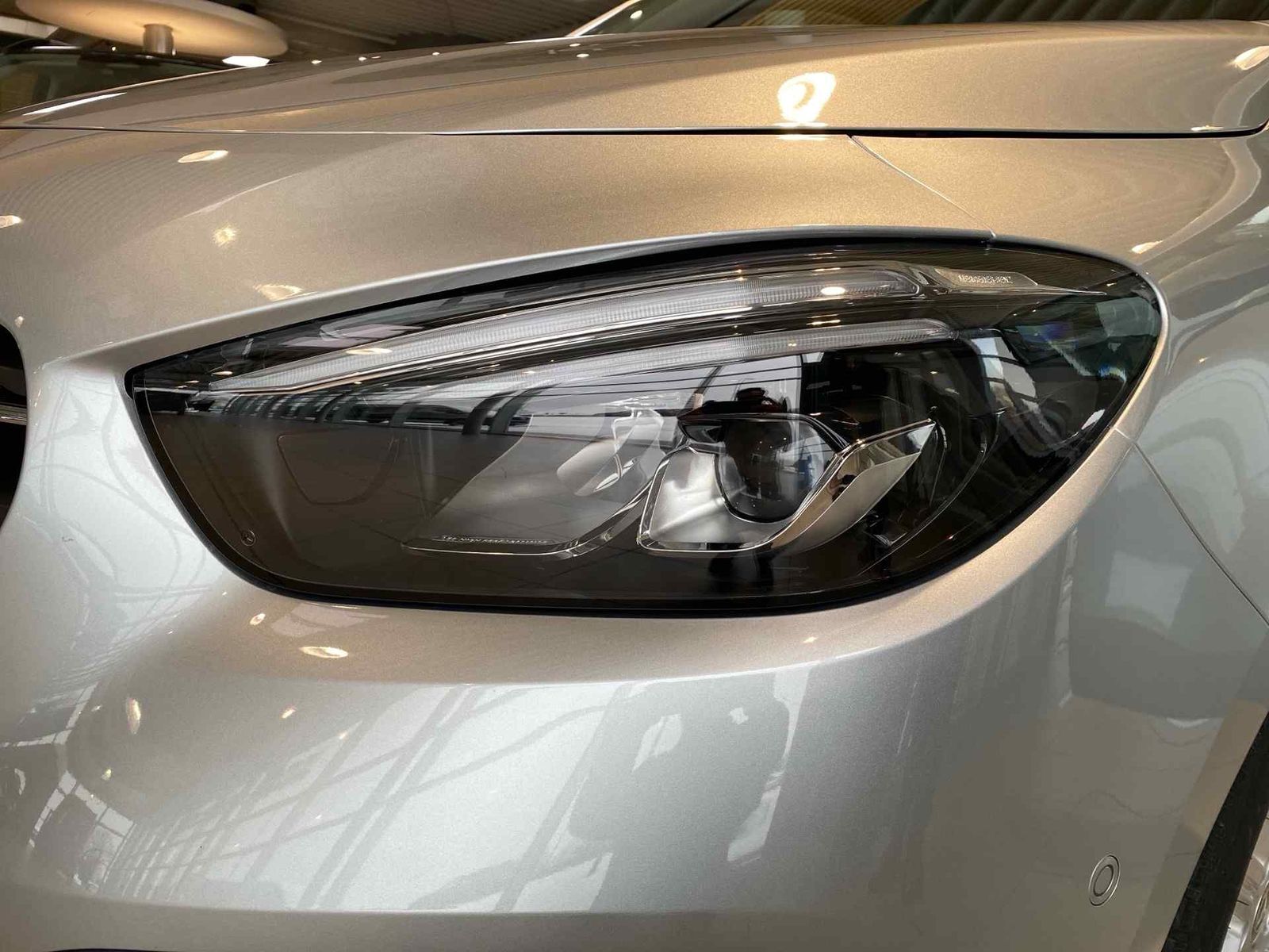 Mercedes-Benz T 180 d PROGRESSIVE AUT*MBUX*LED*Klima*AHK*Tisch foto 19