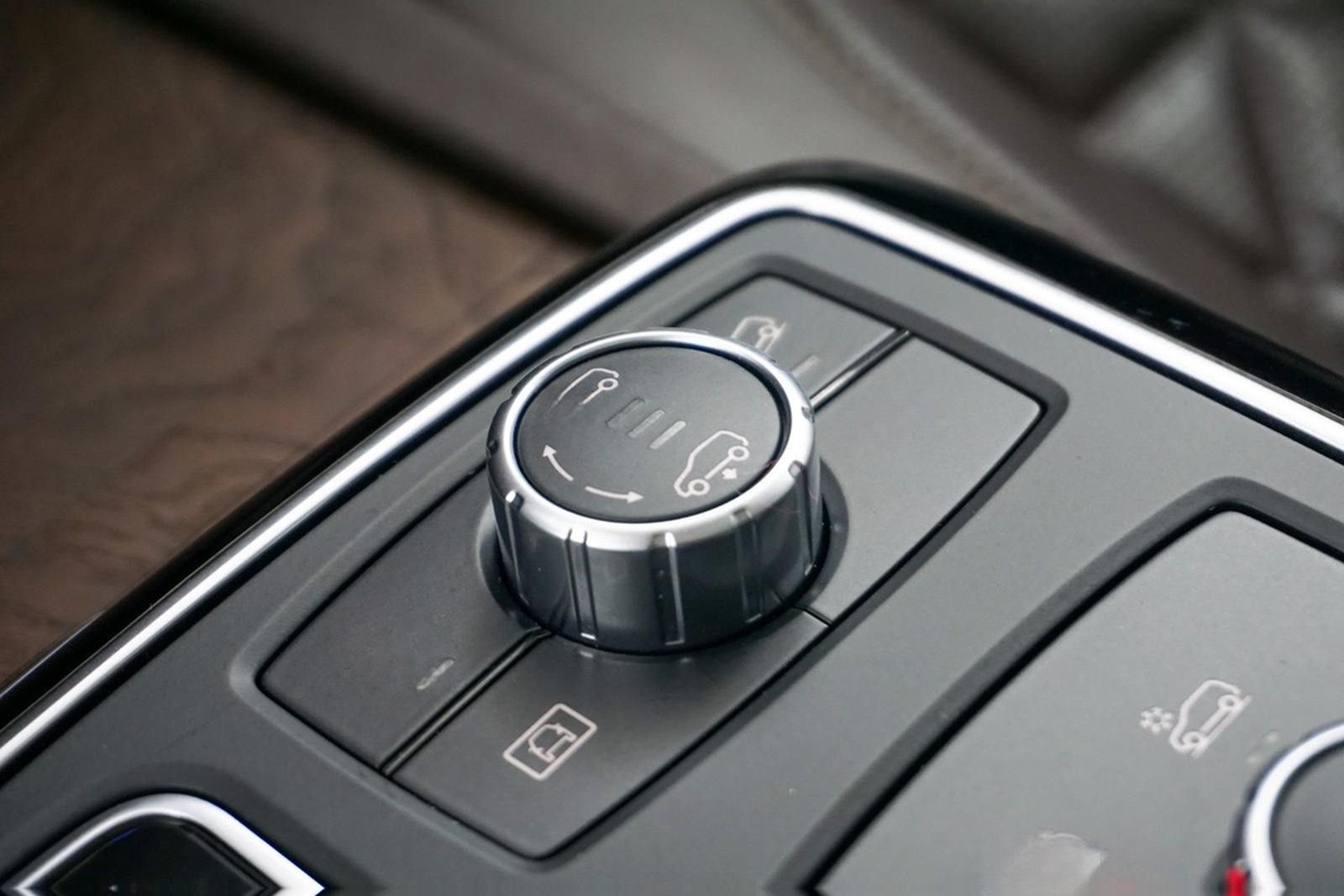 Mercedes-Benz GLE 500 4M B&O Off-Road 3*TV Designo Keyles Pano foto 13