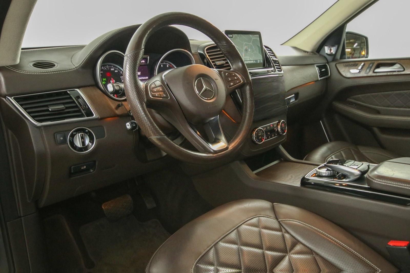 Mercedes-Benz GLE 500 4M B&O Off-Road 3*TV Designo Keyles Pano foto 7