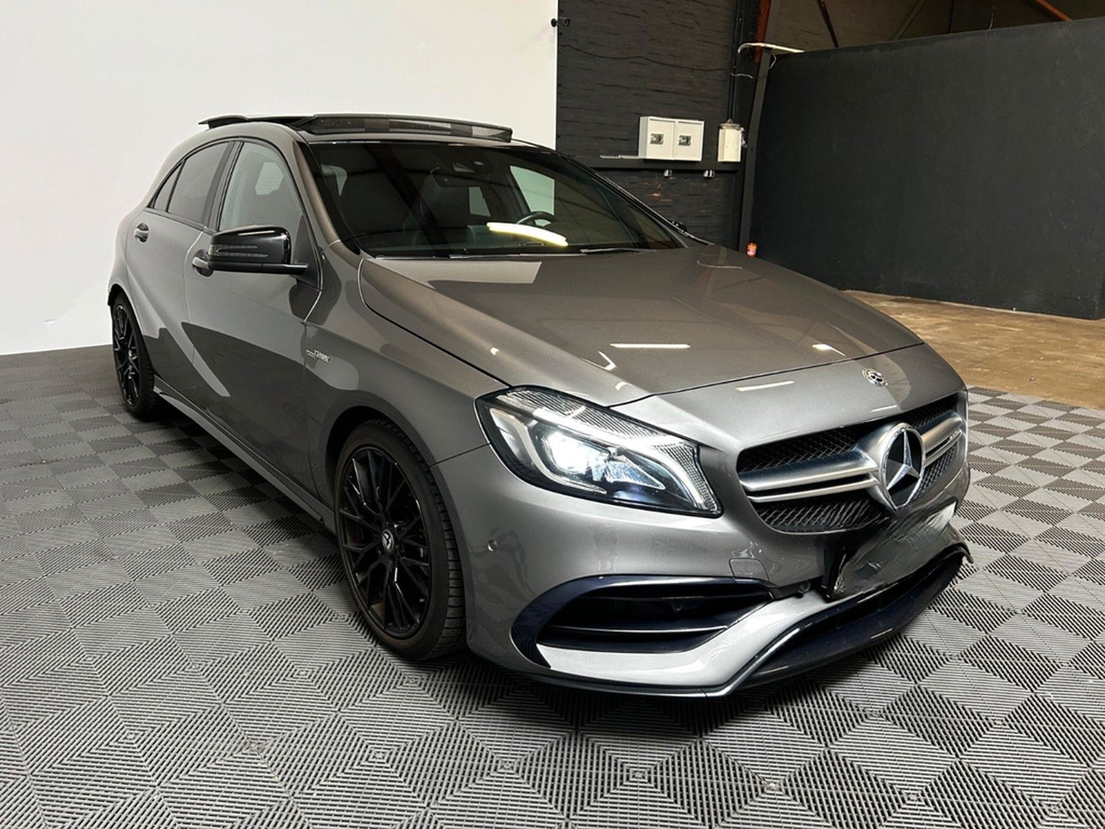 Mercedes-Benz A45 AMG 4Matic *Night-Pano-Alcantara-H&K* foto 3