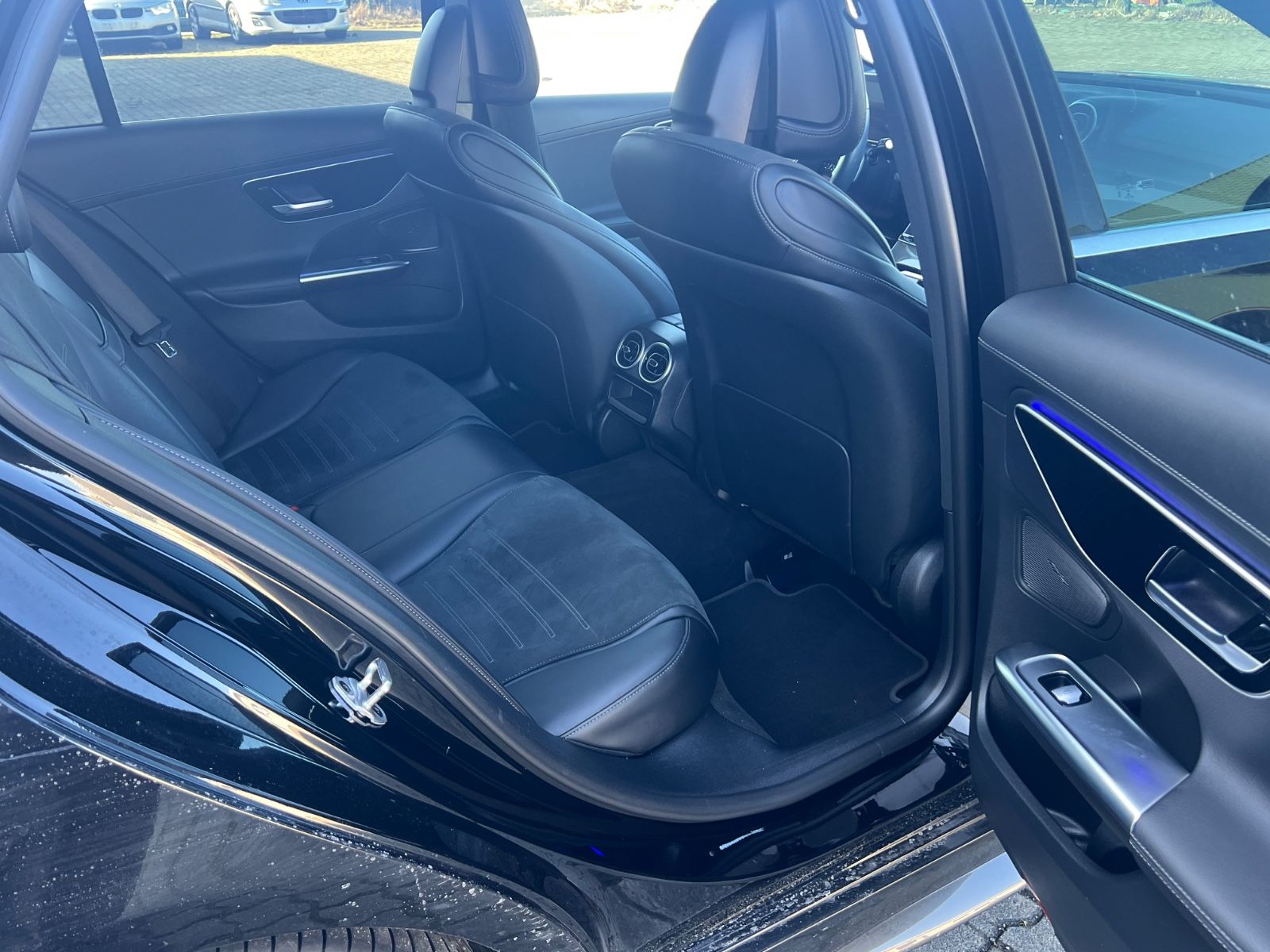 Mercedes-Benz C 220d *AMG-LINE*ALCANTARA*NAVI*LED*PDC* foto 16
