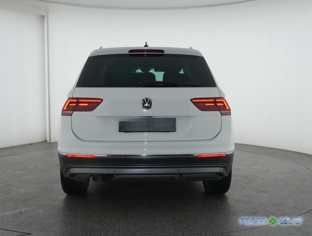 Volkswagen Tiguan 2.0TSI Highline 4x4 DSG Standheizung Navi foto 15