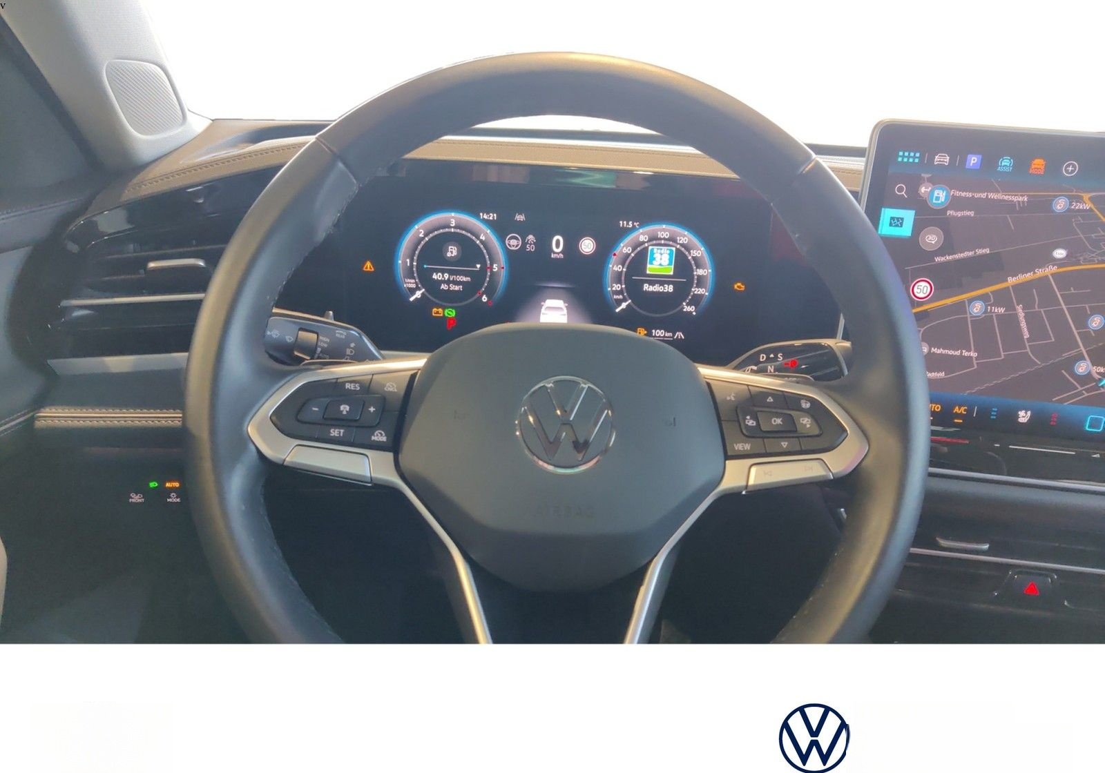 Volkswagen Passat Variant 2.0 TDI Elegance 4MOTION DSG PANO foto 13