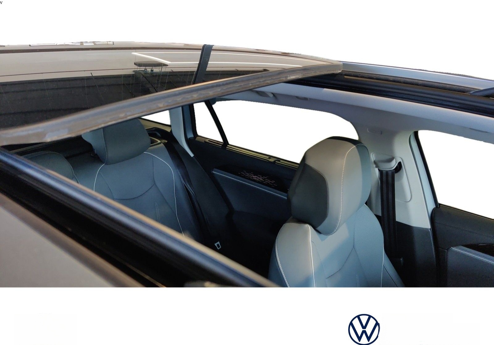 Volkswagen Passat Variant 2.0 TDI Elegance 4MOTION DSG PANO foto 17