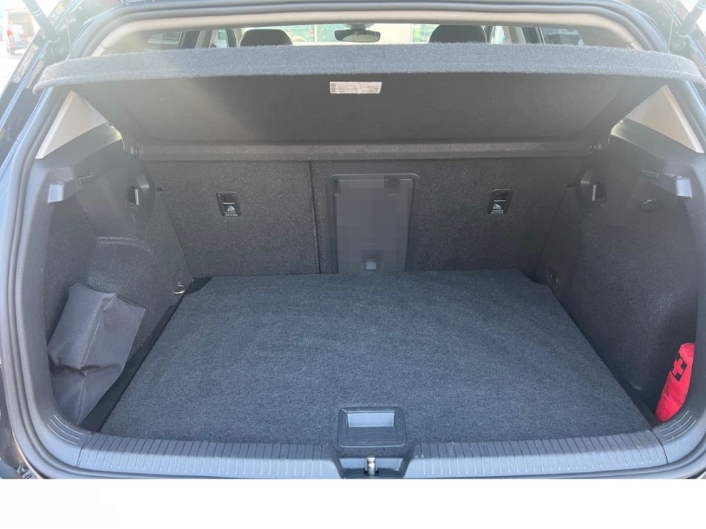 Volkswagen Golf 1.5 TSI Life NAVI KAM LED SHZ PDC LM foto 8