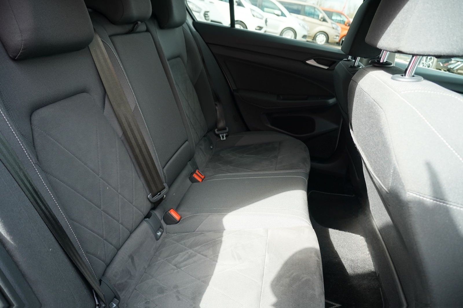 Volkswagen Golf VIII Style 1.5 eTSI DSG LED Navi ACC Kamera foto 37