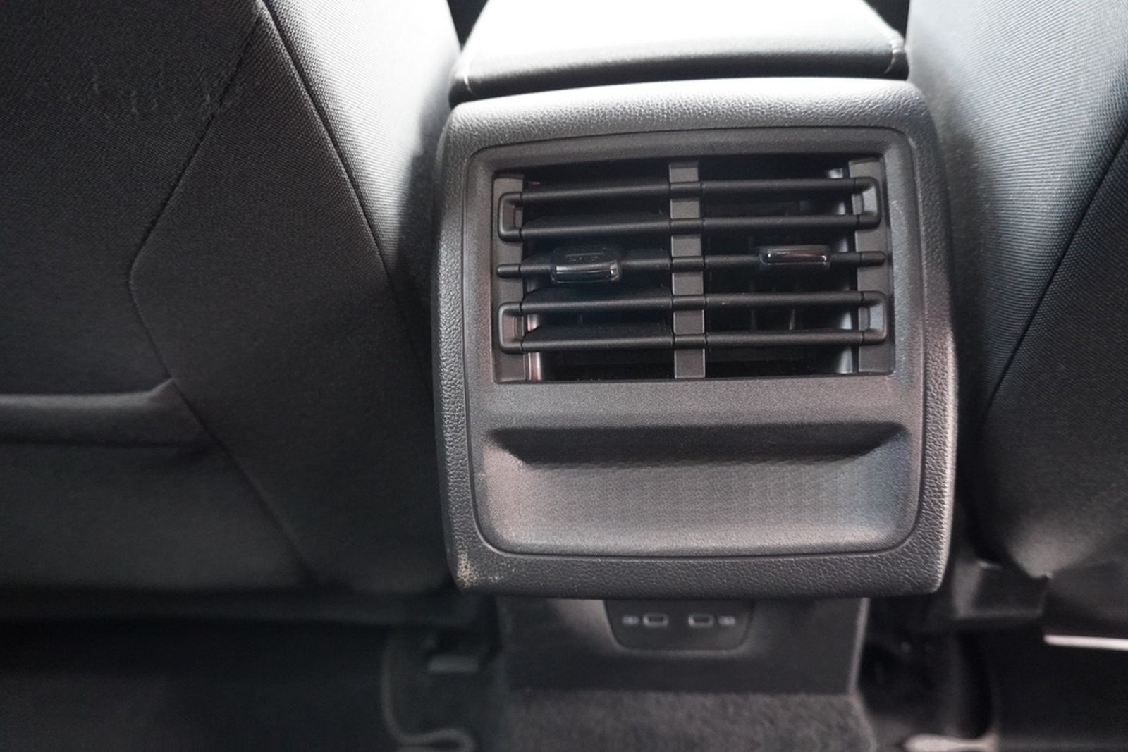 Volkswagen Golf VIII Style 1.5 eTSI DSG LED Navi ACC Kamera foto 38